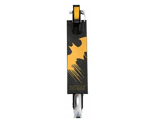 Batman Folding Inline Scooter with Light Up Wheels