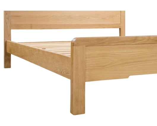 Curvus King Bed - Oak