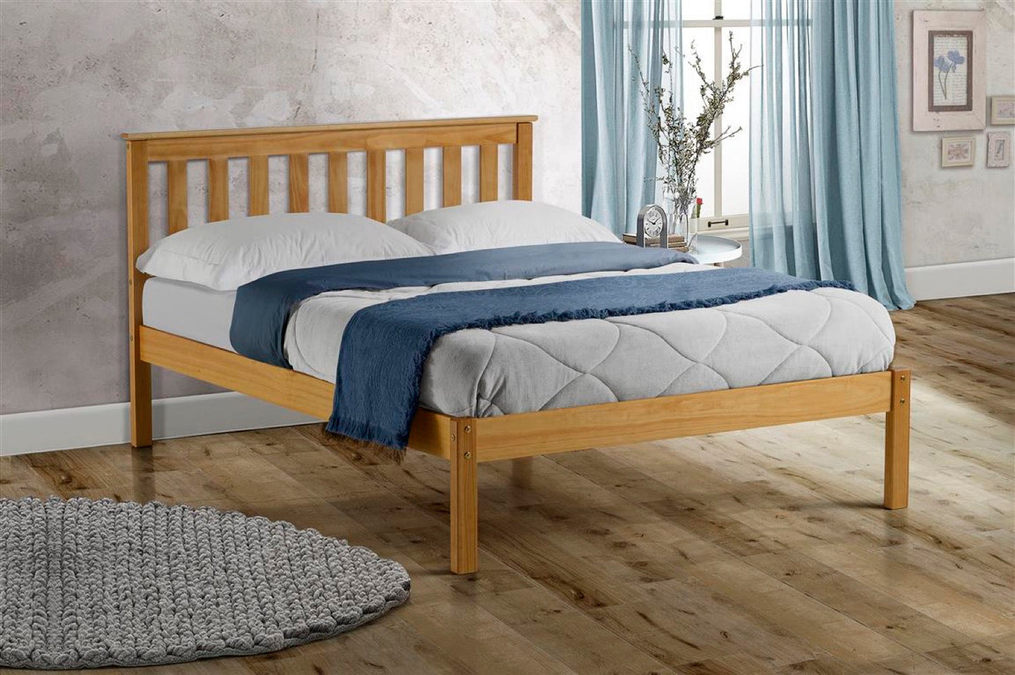 Desmond King Bed - Pine