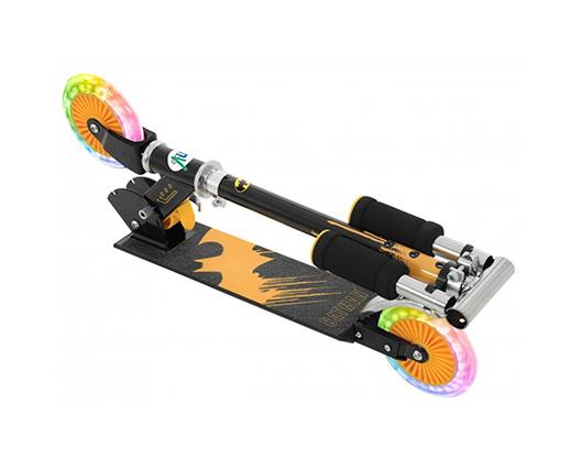 Batman Folding Inline Scooter with Light Up Wheels