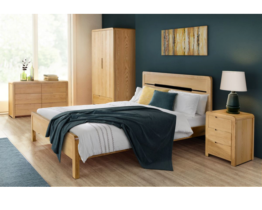 Curvus 3 Drawer Bedside