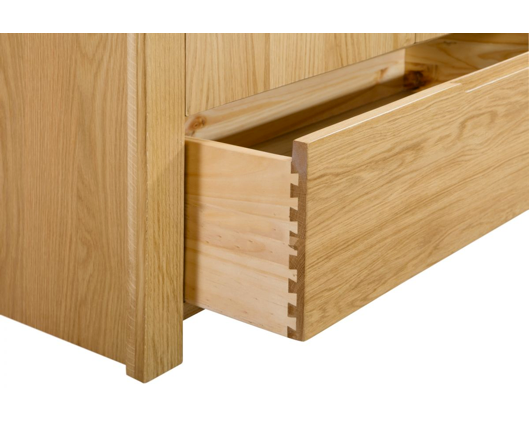 Curvus 3 Drawer Chest