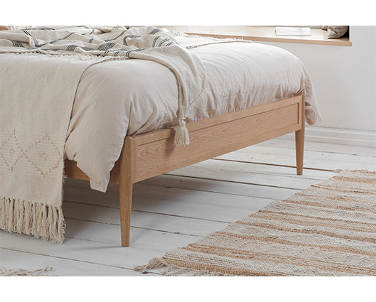Lee King Rattan Bed - Oak