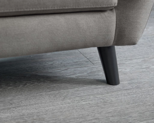 Moki Compact Retro Chair