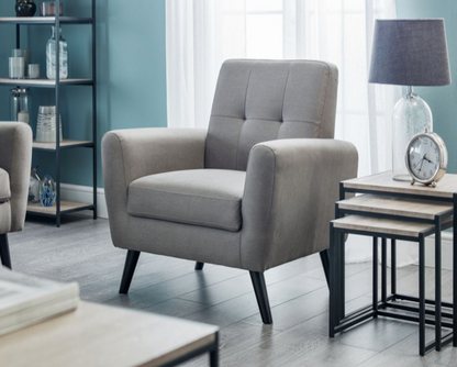 Moki Compact Retro Chair