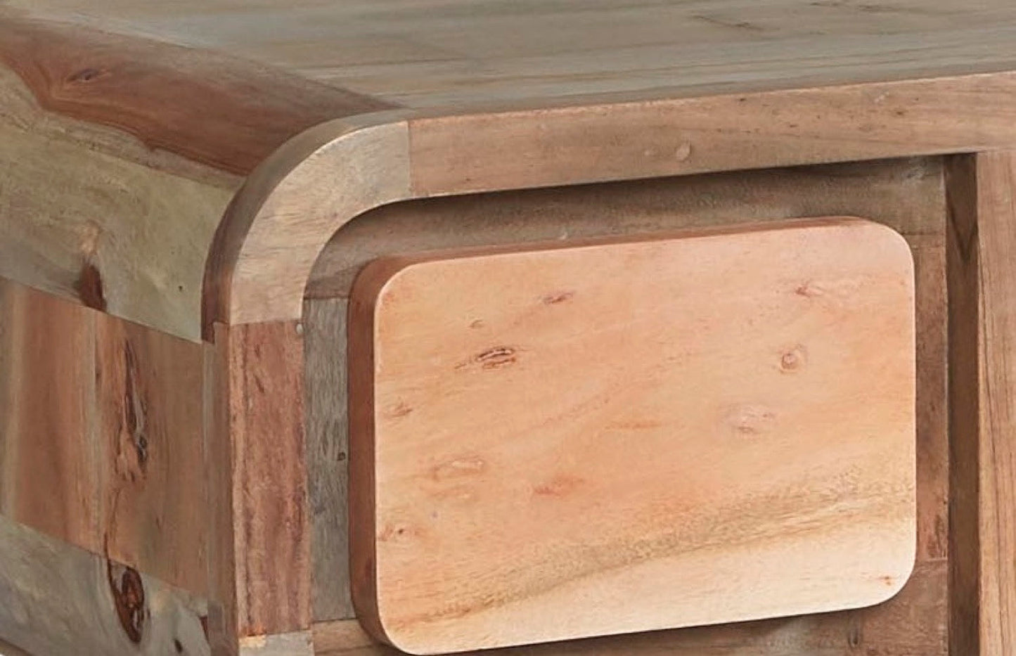 Alaw Desk