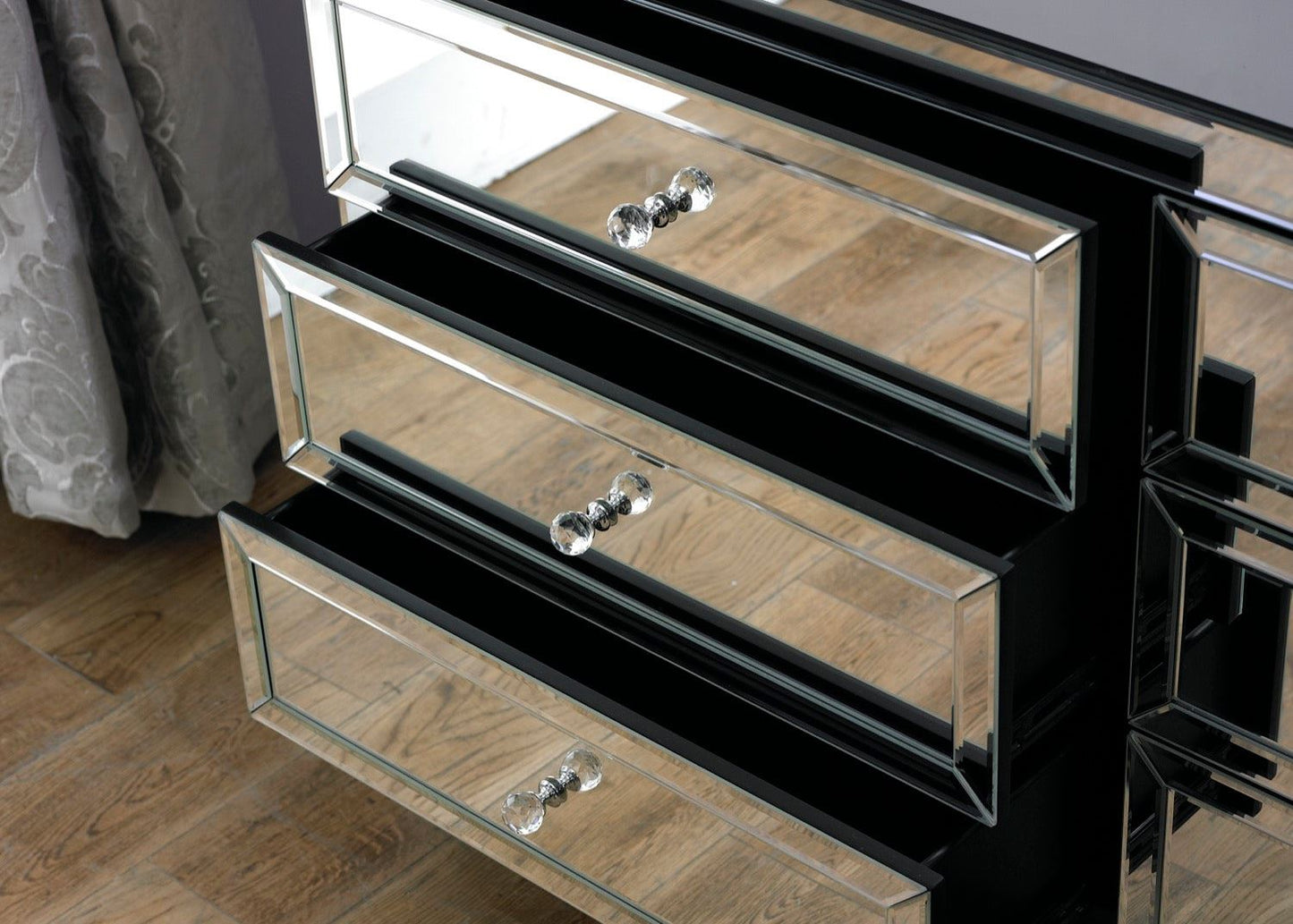 Vivienne 6 Drawer Chest