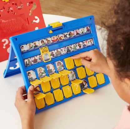 Guess Who?, Connect 4 and UNO Card Game Bundle