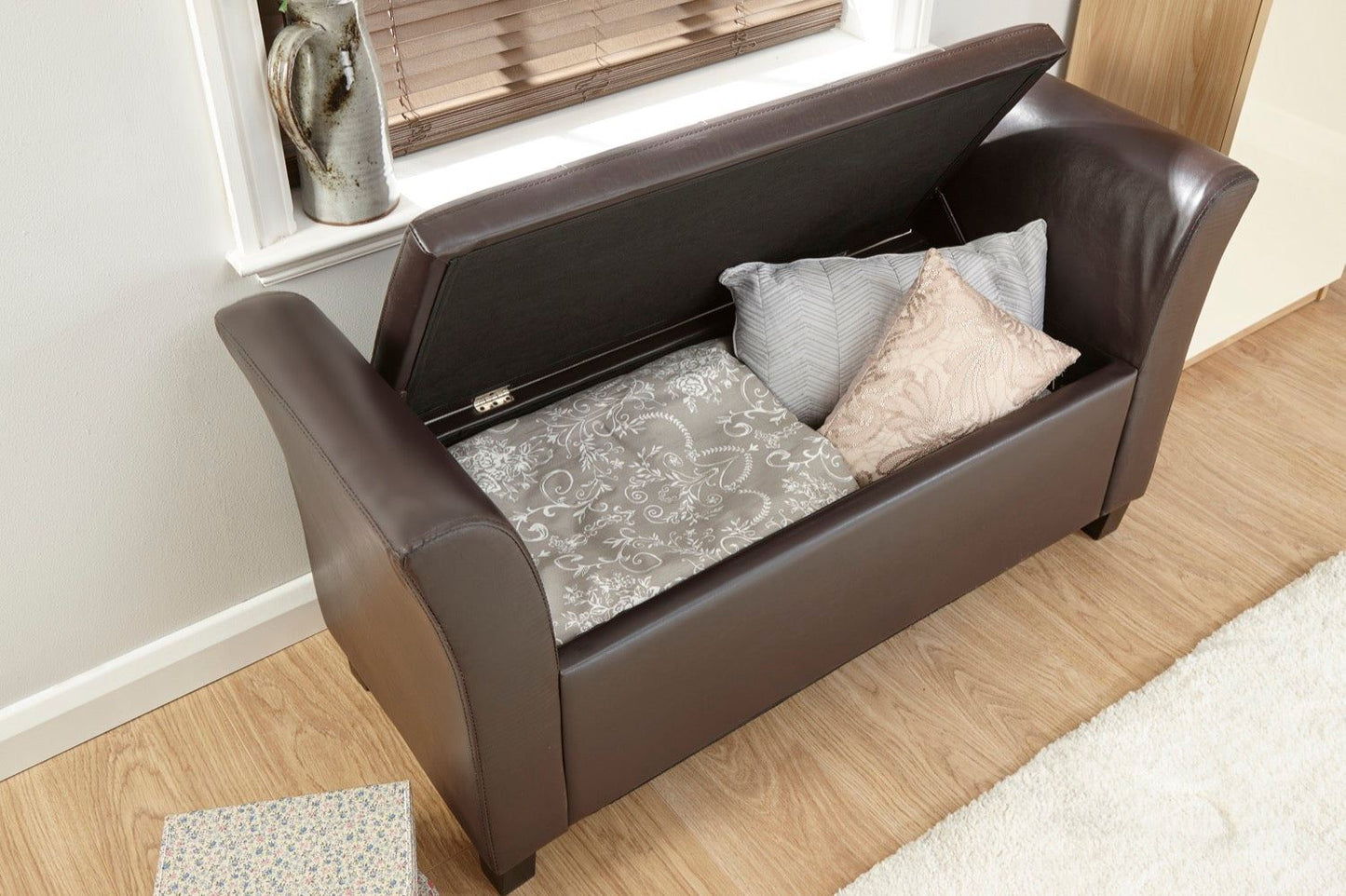 Vanessa Window Seat-Black