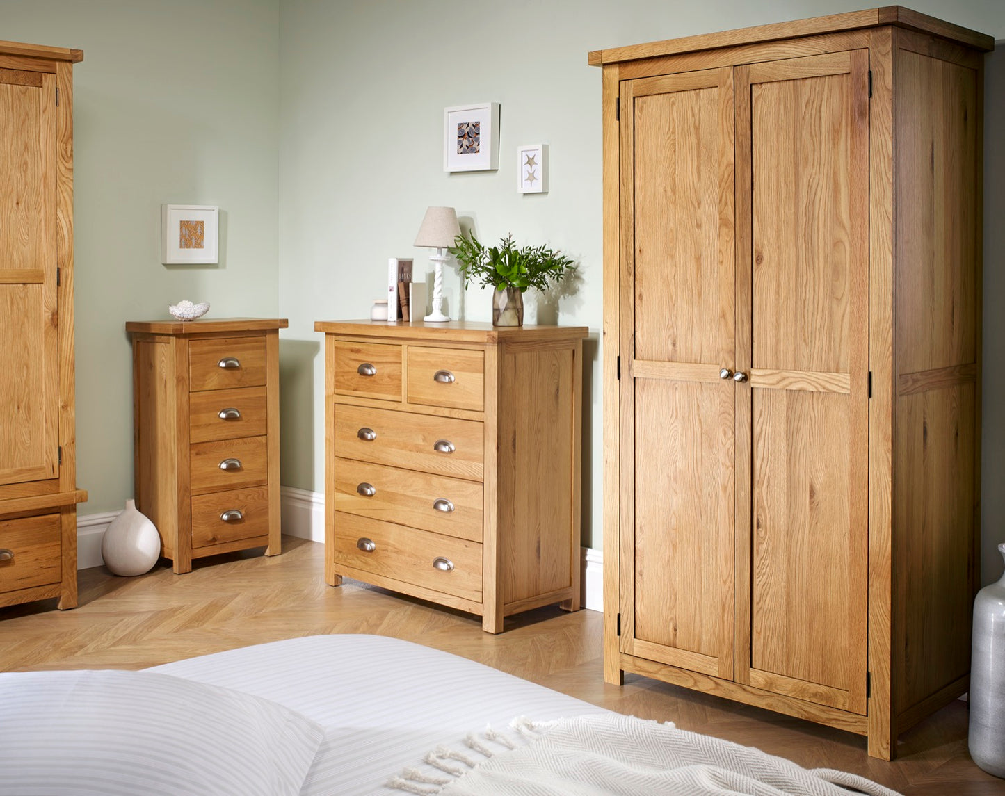 Winona 3 + 2 Chest - Oak